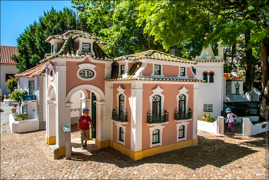 8. Португалия для малышей (Portugal dos Pequenitos) в Коимбре