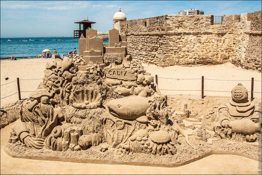 29. Cadiz. Скульптура из песка