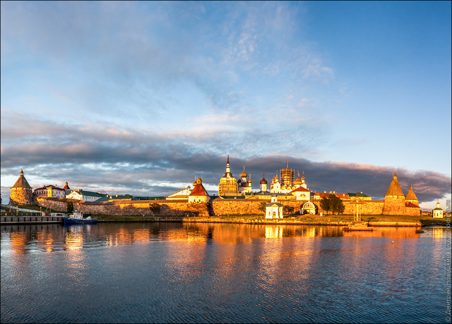 18. Соловки. Монастырь на закате