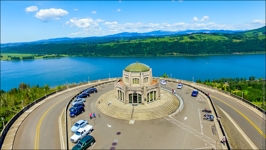 3. Vista House, Crown Point, Oregon